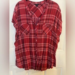 22/24 (3X) Women’s Torrid Red Plaid Cap Sleeve Top